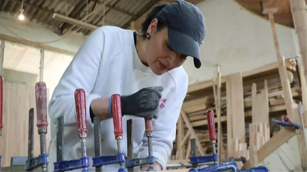 Uluslararası firmadaki 12 yıllık kariyerini bıraktı, ahşap ustası olup kendi işinin patronu oldu