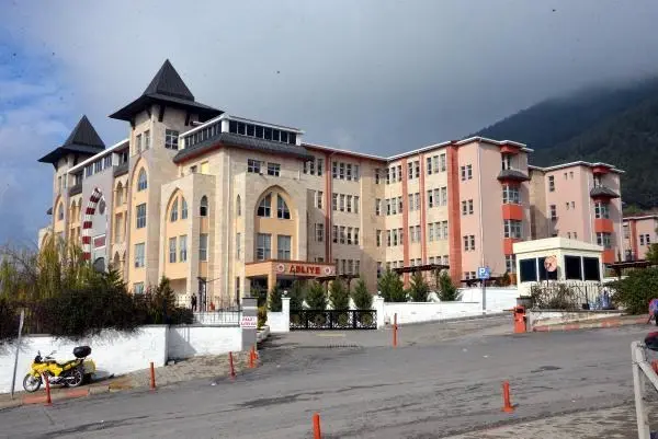 Yazıcıoğlu'nun ölümüyle ilgili üst düzey görevli 4 kişiye hapis cezası Yazıcıoğlu'nun ölümüyle ilgili üst düzey görevli 4 kişiye hapis cezası
