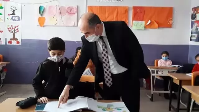 Köy okullarında yüz yüze eğitime başlandı Köy okullarında yüz yüze eğitime başlandı