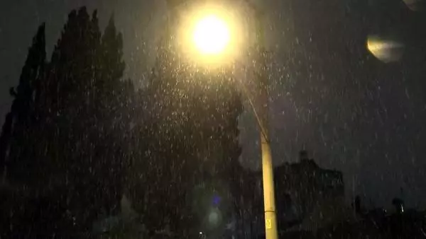 Antalya'da kar yağışı görüldü Antalya'da kar yağışı görüldü