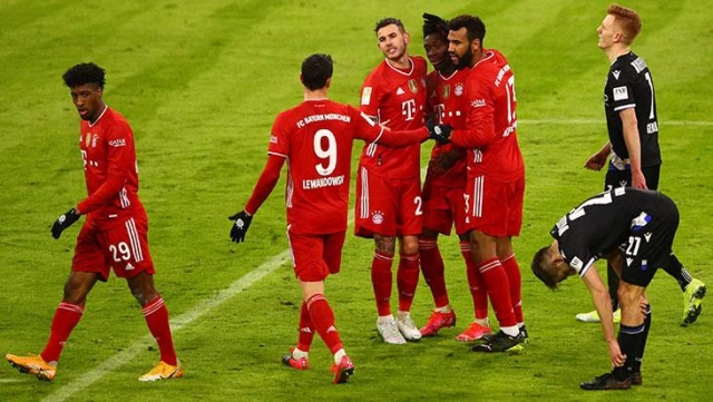 Bayern Munich fell behind in 2 different matches and drew with Bielefeld 3-3