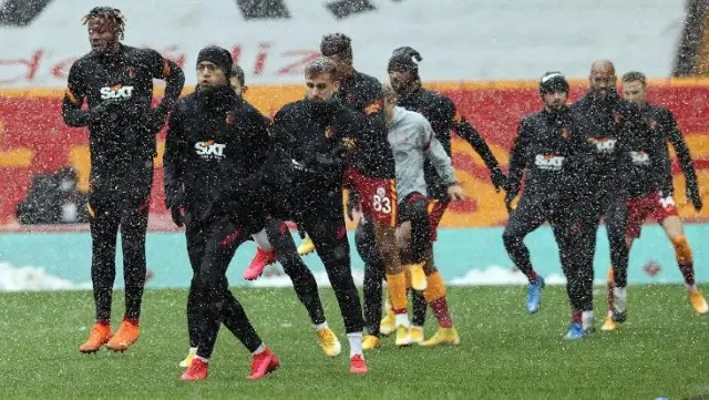 Galatasaray, Alanyaspor deplasmanından 3 gün önce Belek'te kampa girecek Galatasaray, Alanyaspor deplasmanından 3 gün önce Belek'te kampa girecek