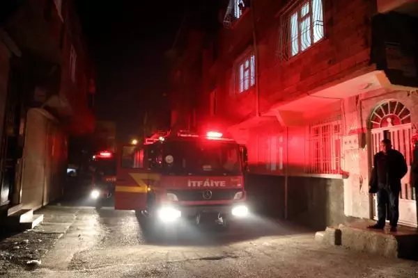 Son dakika gündem: Gaziantep'te ev yangını Son dakika gündem: Gaziantep'te ev yangını