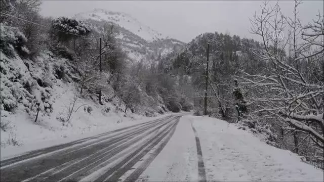 Kar yağışı 3. gününde de etkisini sürdürüyor Kar yağışı 3. gününde de etkisini sürdürüyor