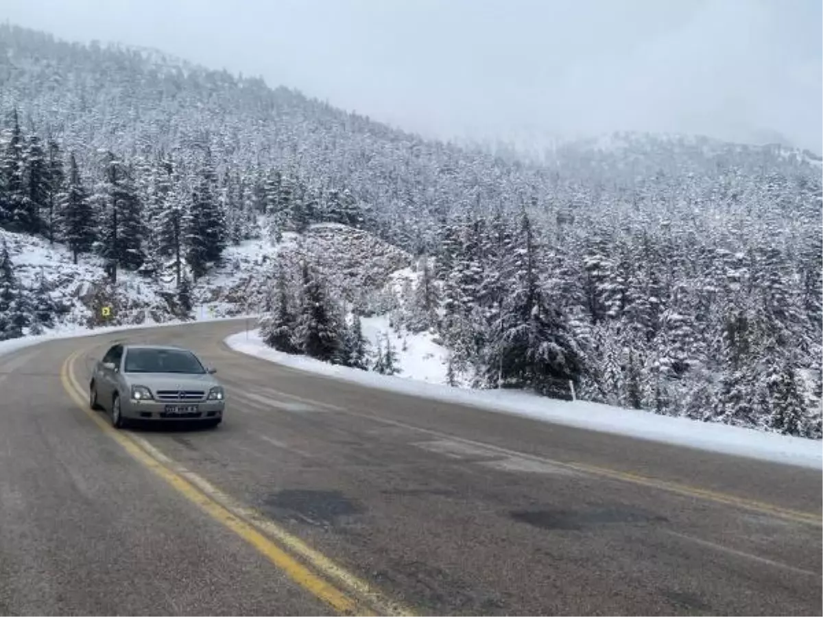 Konya yolunda ulaşımın aksamaması için çalışmalar sürüyor