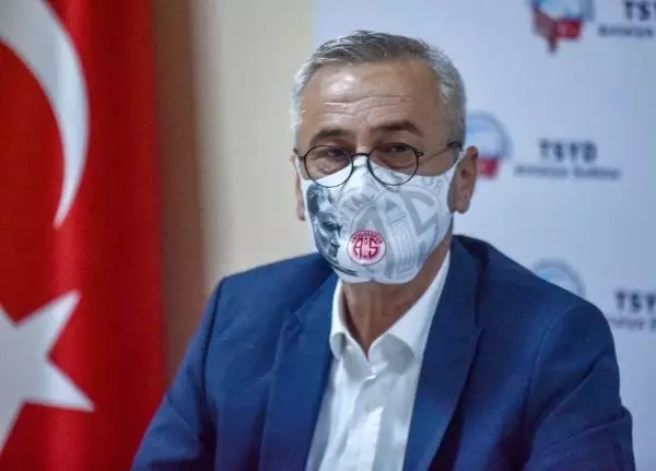 Mustafa Yılmaz: Antalyaspor'un kaderini biz değil, bütün şehir tayin edecek Mustafa Yılmaz: Antalyaspor'un kaderini biz değil, bütün şehir tayin edecek