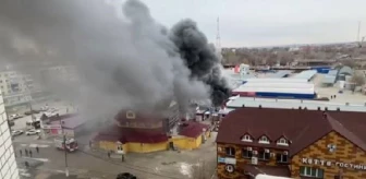 Rusya'da pazar alanında yangın: 150 kişi tahliye edildi