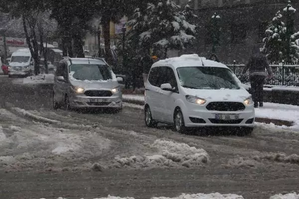 Samsun'da yüz yüze eğitime kar molası Samsun'da yüz yüze eğitime kar molası