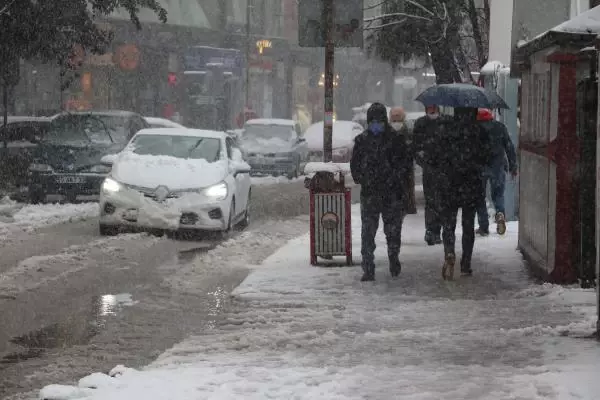 Samsun'da yüz yüze eğitime kar molası Samsun'da yüz yüze eğitime kar molası
