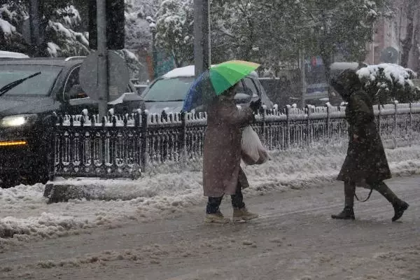 Samsun'da yüz yüze eğitime kar molası Samsun'da yüz yüze eğitime kar molası