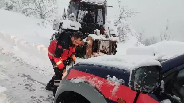 Son dakika haber... Sancıları başlayan hamile kadını UMKE ekibi hastaneye yetiştirdi Son dakika haber... Sancıları başlayan hamile kadını UMKE ekibi hastaneye yetiştirdi
