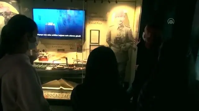 Silopi'de Çanakkale Mobil Müze aracına yoğun ilgi Silopi'de Çanakkale Mobil Müze aracına yoğun ilgi