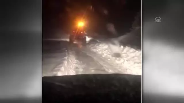 Tipide mahsur kalan hastanın imdadına karla mücadele ekipleri yetişti Tipide mahsur kalan hastanın imdadına karla mücadele ekipleri yetişti