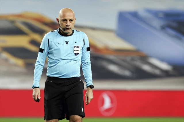 UEFA assigned Cüneyt Çakır and Ali Palabıyık to the European League matches