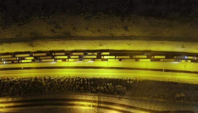 Yoğun kar yağışının kapattığı TEM, 1,5 saat sonra trafiğe açıldı