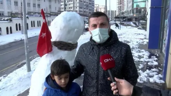 10 yaşındaki Muhammed'in bayrak sevgisi kamerada 10 yaşındaki Muhammed'in bayrak sevgisi kamerada