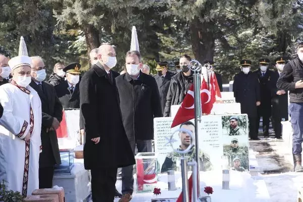 Bakan Soylu: Şehitler tepesi boş kalmıyor Bakan Soylu: Şehitler tepesi boş kalmıyor