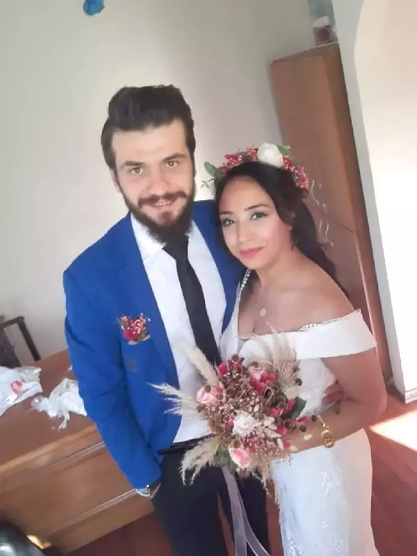 Denizde kaybolan eşini bulana 100 bin TL ödül verecek Denizde kaybolan eşini bulana 100 bin TL ödül verecek