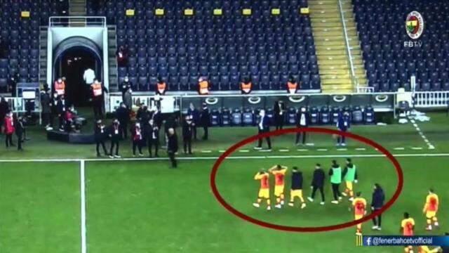 Fenerbahçe yöneticisi Metin Sipahioğlu, G.Saray'ın derbi ile ilgili iddialarına görüntülerle tek tek yanıt verdi Fenerbahçe yöneticisi Metin Sipahioğlu, G.Saray'ın derbi ile ilgili iddialarına görüntülerle tek tek yanıt verdi