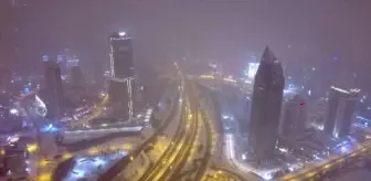 İstanbul'da sabah saatlerinde başlayan kar yağışı etkili oluyor (Havadan fotoğraflarla Anadolu Yakası)