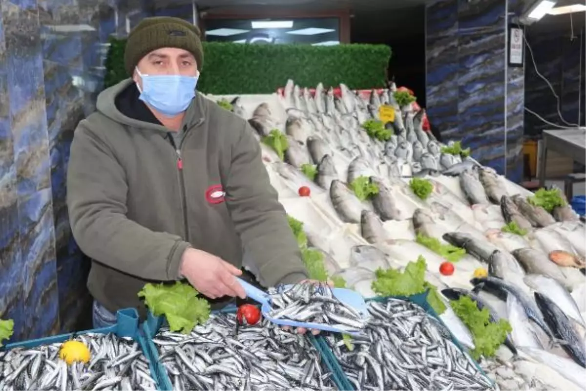 Kar yağdı, balığa talep arttı