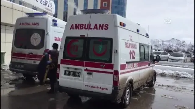 Son dakika... Karbonmonoksit gazından zehirlenen 3 çoban hastaneye kaldırıldı Son dakika... Karbonmonoksit gazından zehirlenen 3 çoban hastaneye kaldırıldı