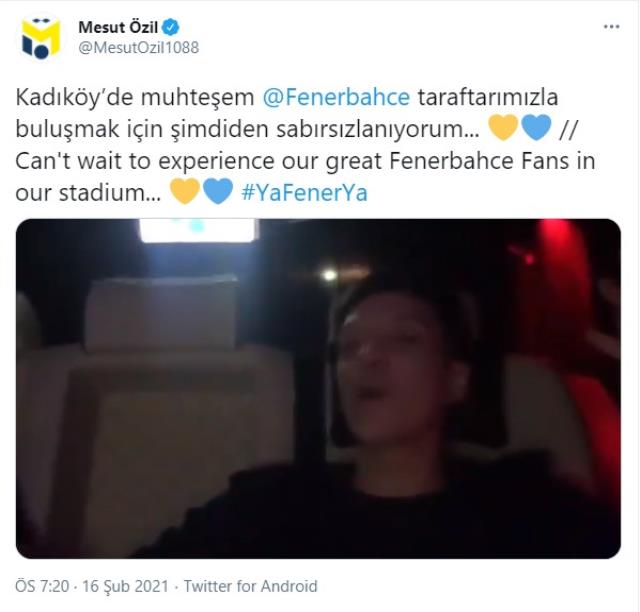 Mesut Özil traveled by cheering, the sharing of fans showered with appreciation