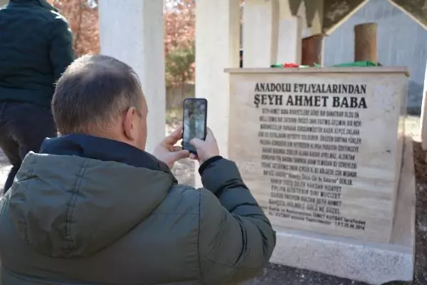 Rüyada korkutma rivayeti ile türbenin etrafı orman oldu Rüyada korkutma rivayeti ile türbenin etrafı orman oldu