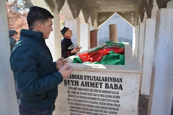 Rüyada korkutma rivayeti ile türbenin etrafı orman oldu Rüyada korkutma rivayeti ile türbenin etrafı orman oldu