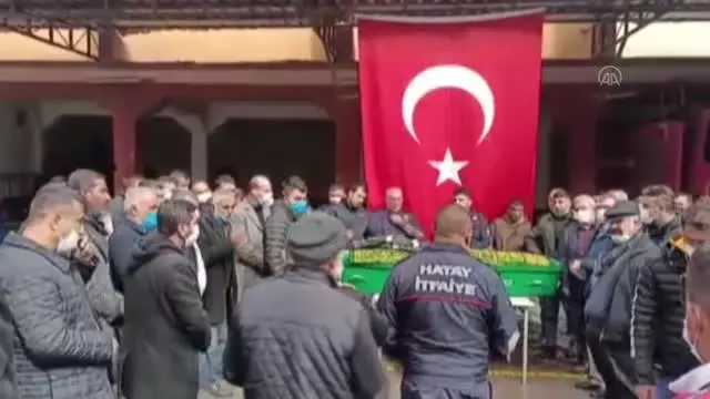 Son dakika: Trafik kazasında hayatını kaybeden itfaiye eri son yolculuğuna uğurlandı Son dakika: Trafik kazasında hayatını kaybeden itfaiye eri son yolculuğuna uğurlandı
