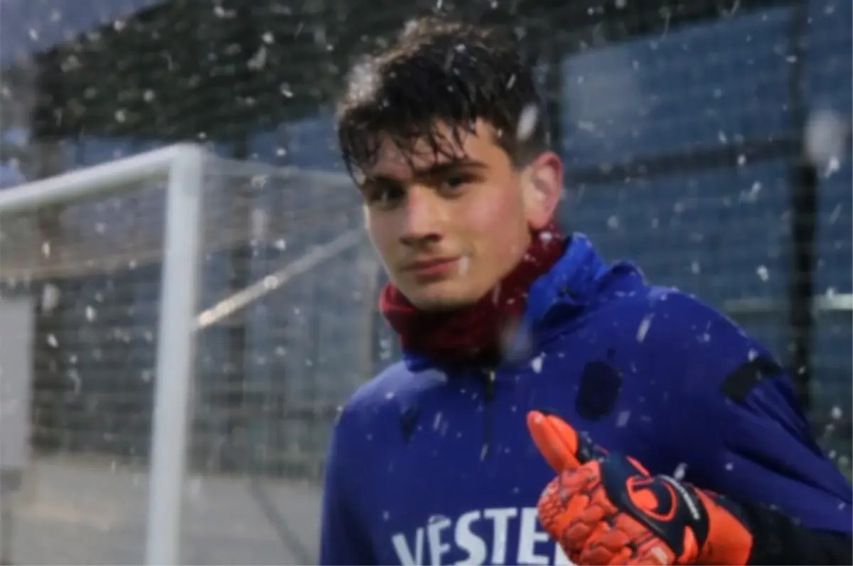 Üç kalecisi koronavirüse yakalanan Trabzonspor'da Başakşehir maçında kaleyi Kağan Moradaoğlu koruyacak