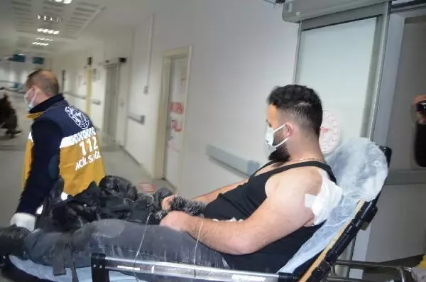 Aksaray'da bıçaklı borç- alacak kavgası: 2 yaralı Aksaray'da bıçaklı borç- alacak kavgası: 2 yaralı