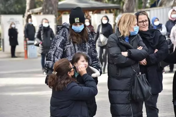 Antalya'nın konuştuğu cinnette, çiftin aşkları magazin dergisine kapak olmuş (3) Antalya'nın konuştuğu cinnette, çiftin aşkları magazin dergisine kapak olmuş (3)