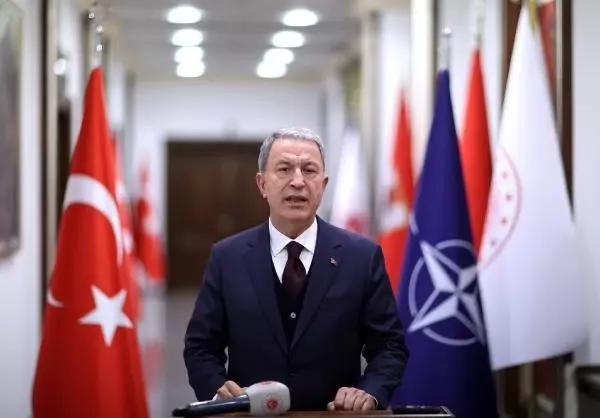 Bakan Akar: PKK'nın, NATO misyonu önündeki en büyük engel olduğunu dile getirdik Bakan Akar: PKK'nın, NATO misyonu önündeki en büyük engel olduğunu dile getirdik