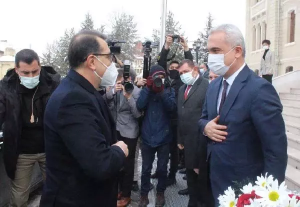Bakan Dönmez'den, Kastamonu'daki elektrik kesintileriyle ilgili açıklama Bakan Dönmez'den, Kastamonu'daki elektrik kesintileriyle ilgili açıklama