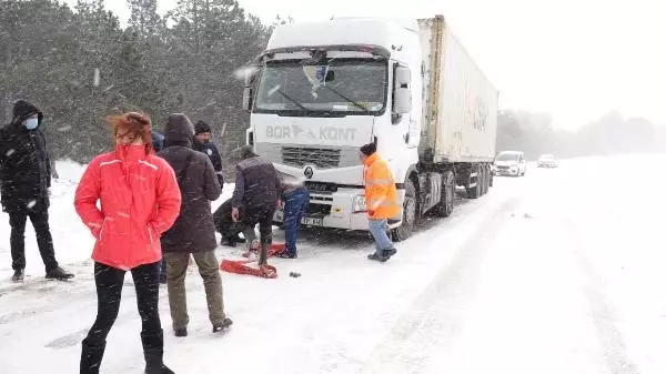 Balıkesir'de rekor 'kar' yağışı Balıkesir'de rekor 'kar' yağışı