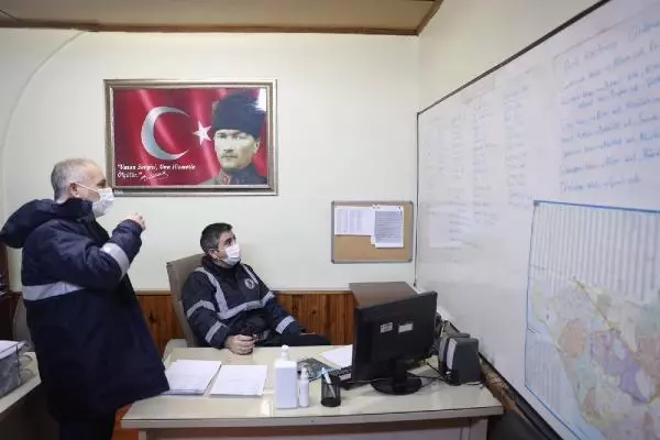 Son dakika... Başkan Yüksel, karla mücadele kapsamında gelen çağrıları yanıtladı Son dakika... Başkan Yüksel, karla mücadele kapsamında gelen çağrıları yanıtladı