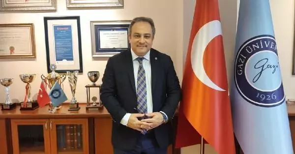 Bilim Kurulu üyesi İlhan, il il kademeli normalleşmeyi anlattı Bilim Kurulu üyesi İlhan, il il kademeli normalleşmeyi anlattı
