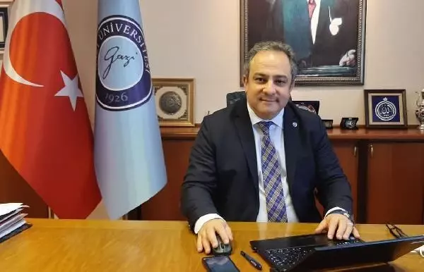 Bilim Kurulu üyesi İlhan, il il kademeli normalleşmeyi anlattı Bilim Kurulu üyesi İlhan, il il kademeli normalleşmeyi anlattı