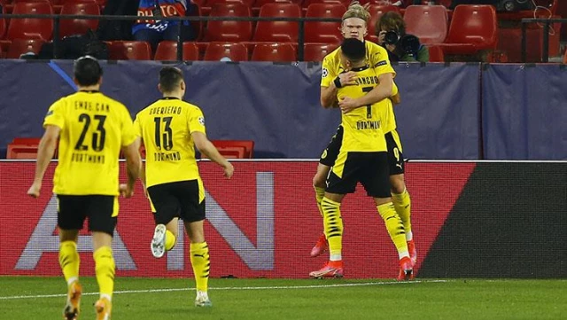 Borussia Dortmund defeated Sevilla 3-2 on the road