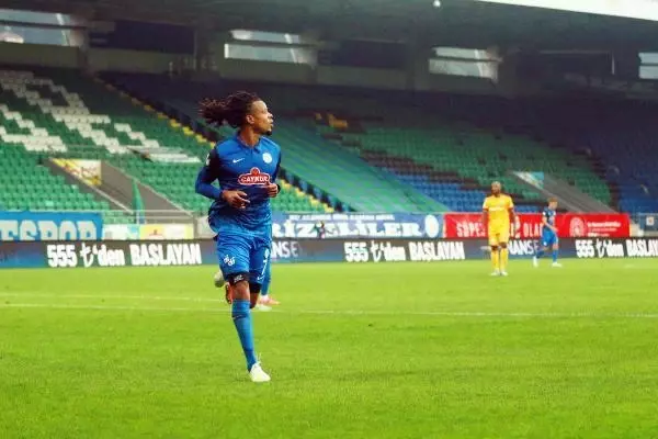 Çaykur Rizespor'da Remy dönüyor Çaykur Rizespor'da Remy dönüyor