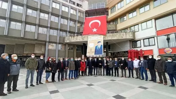 Çeşmeden şerbet ikramı Çeşmeden şerbet ikramı