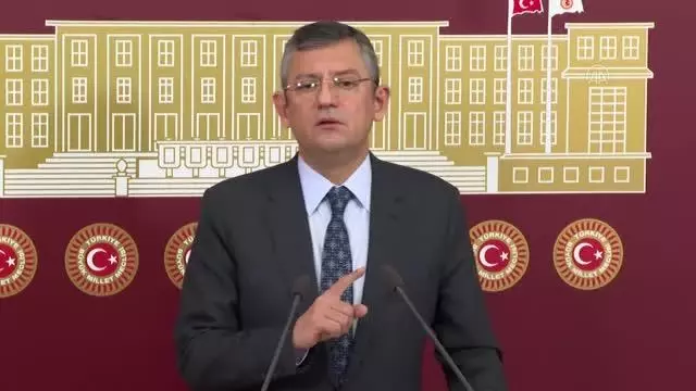CHP Grup Başkanvekili Özel, AK Parti kongrelerini eleştirdi (3) CHP Grup Başkanvekili Özel, AK Parti kongrelerini eleştirdi (3)