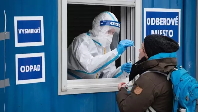 Covid - Slovakya AB'den acil yardım talep etti: Vakalardaki artışla baş edemiyoruz Covid - Slovakya AB'den acil yardım talep etti: Vakalardaki artışla baş edemiyoruz