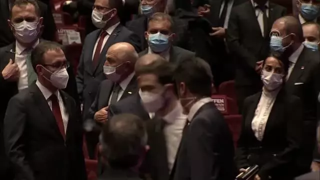 Cumhurbaşkanı Erdoğan: 'Bu ülke milli ve manevi değerlerle mücehhez gençlerin omuzlarında yükselecektir' Cumhurbaşkanı Erdoğan: 'Bu ülke milli ve manevi değerlerle mücehhez gençlerin omuzlarında yükselecektir'