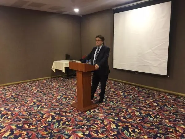 DEVA Partisi Kurucular Kurulu üyesi: Babacan'ın HDP görüşmesi ve anayasa sözleri kabul edilemez DEVA Partisi Kurucular Kurulu üyesi: Babacan'ın HDP görüşmesi ve anayasa sözleri kabul edilemez