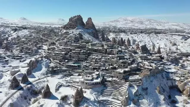 (Drone) Peribacaları kar altında ayrı güzel (Drone) Peribacaları kar altında ayrı güzel