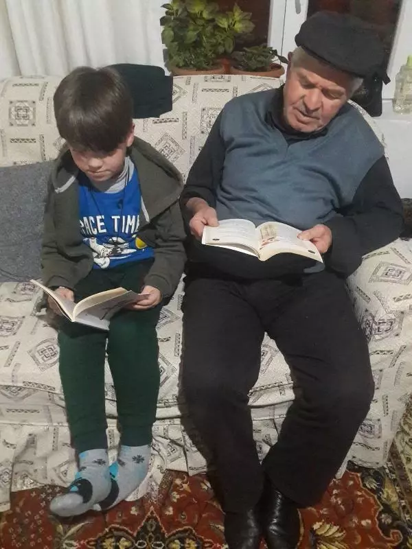 'Eğitimci vali'nin sosyal medyadan duyurduğu kitap etkinliğine yoğun ilgi 'Eğitimci vali'nin sosyal medyadan duyurduğu kitap etkinliğine yoğun ilgi