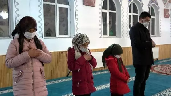 Erciş'te Regaip Kandili programı Erciş'te Regaip Kandili programı