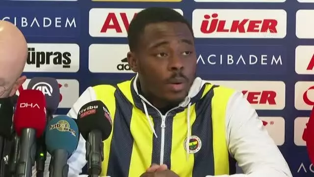 Fenerbahçeli Osayi-Samuel, dünyanın en iyi kanat oyuncularından biri olmayı hedefliyor (1) Fenerbahçeli Osayi-Samuel, dünyanın en iyi kanat oyuncularından biri olmayı hedefliyor (1)